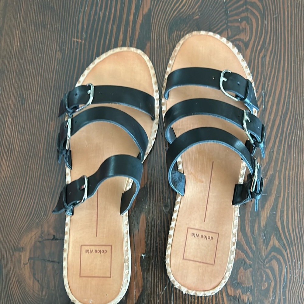 Dolce vita sandals